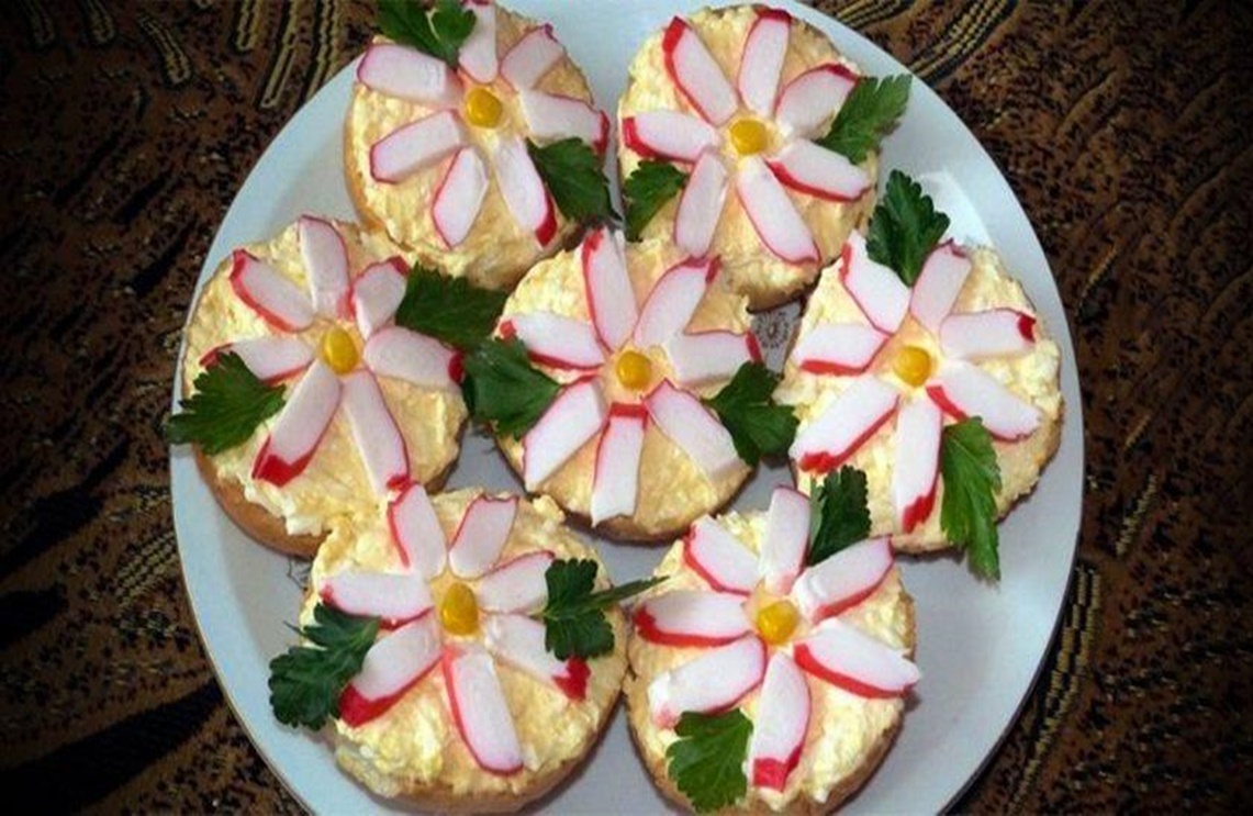 Un fel de mâncare elegant va contribui cu siguranță la crearea unei atmosfere festive. Va încânta ochiul, dând frâu liber imaginației Un fel de mâncare elegant va contribui cu siguranță la crearea unei atmosfere festive. Va încânta ochiul, dând frâu liber imaginației