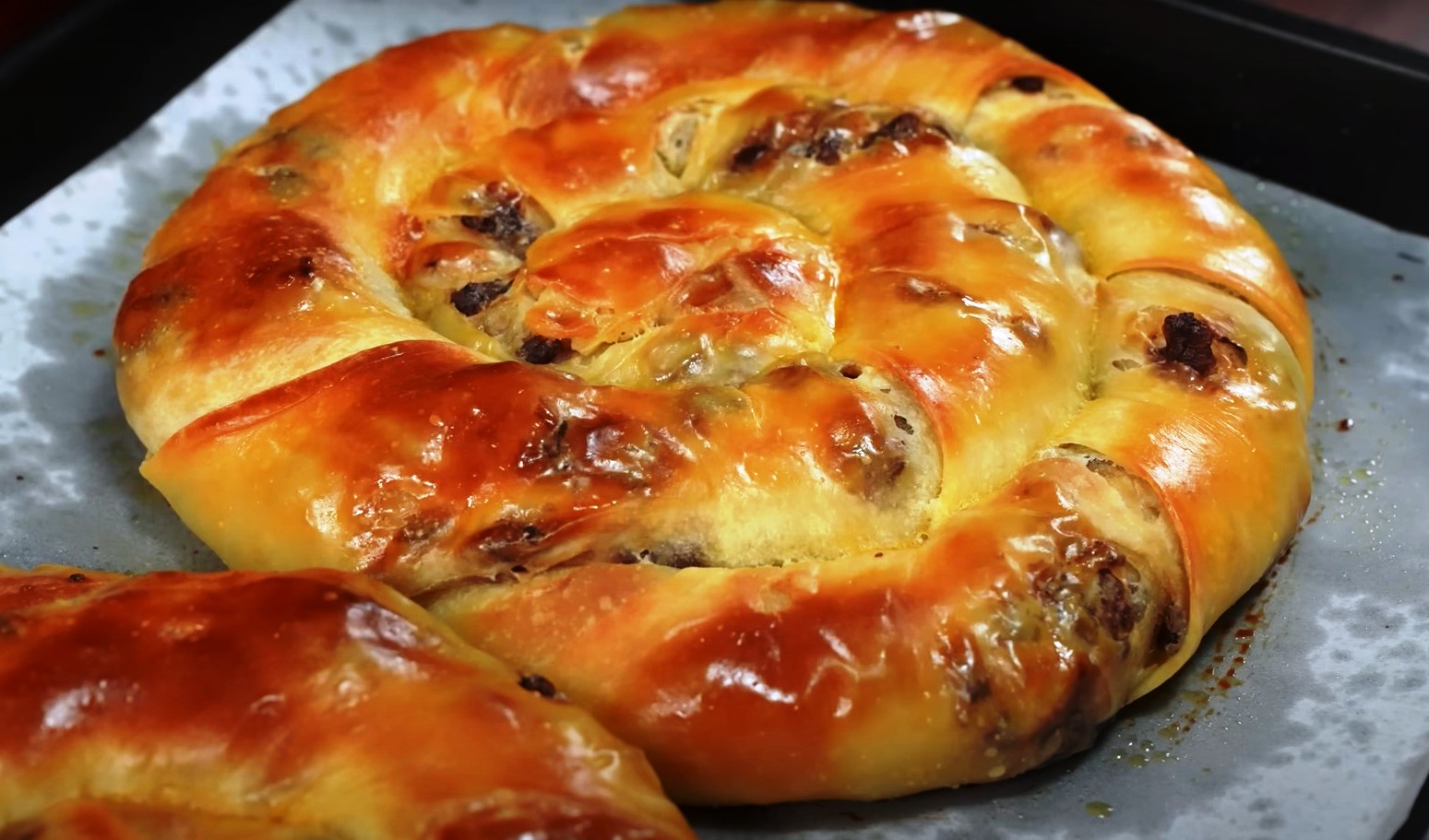 Chifle melc, apetisante cu umplutură: un mic dejun delicios și de neuitat