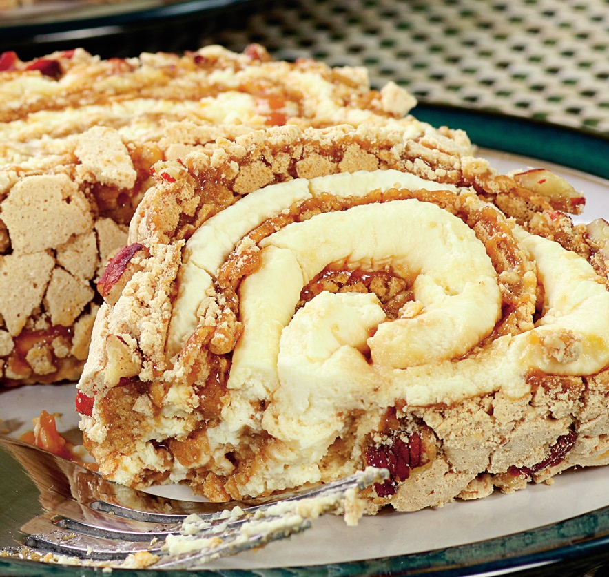 Ruladă cu nuci, caramel și bezea, un desert sfărămicios, dar tare delicios
