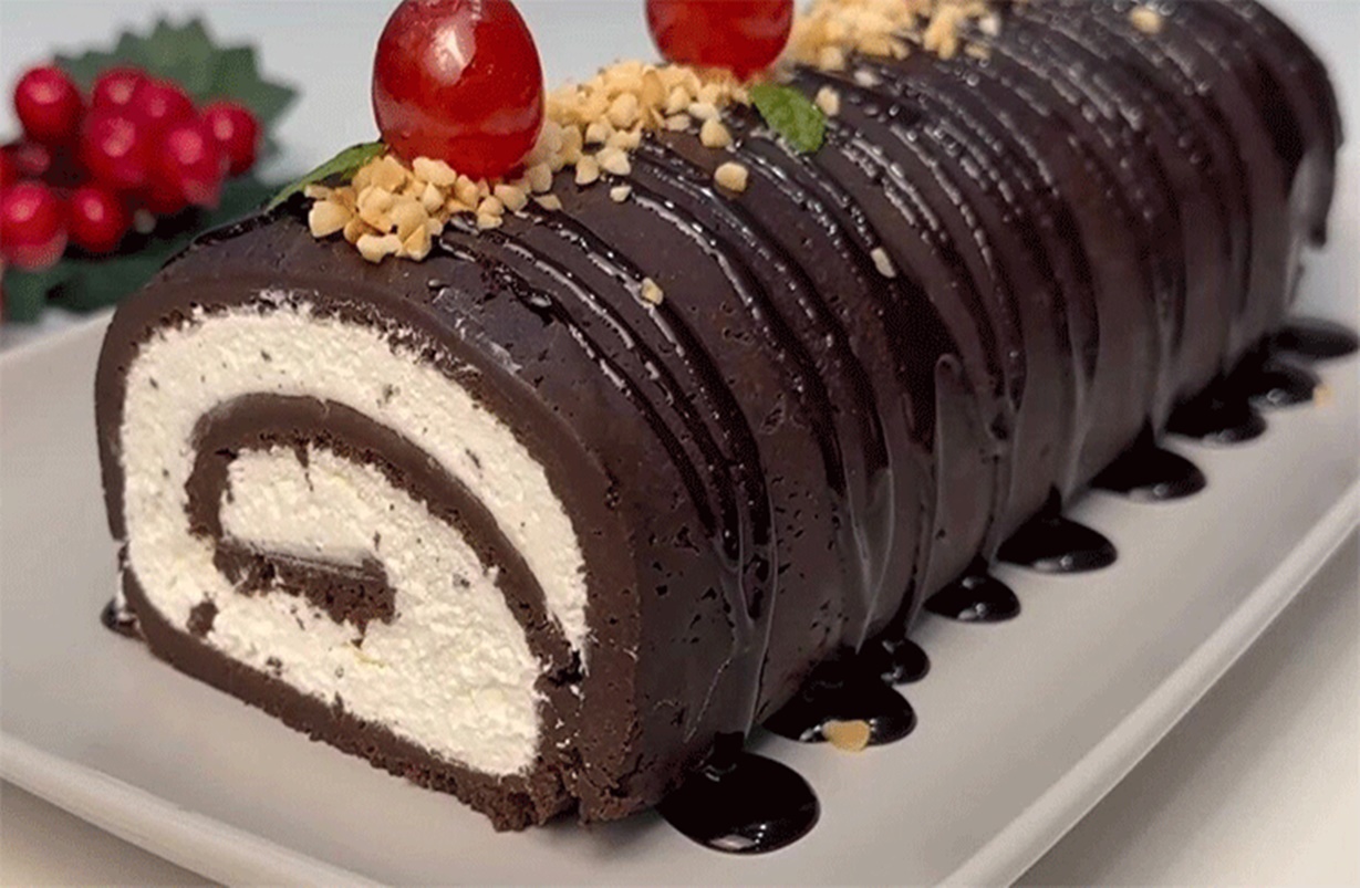 Rulada cu crema delicioasa din mascarpone si frisca