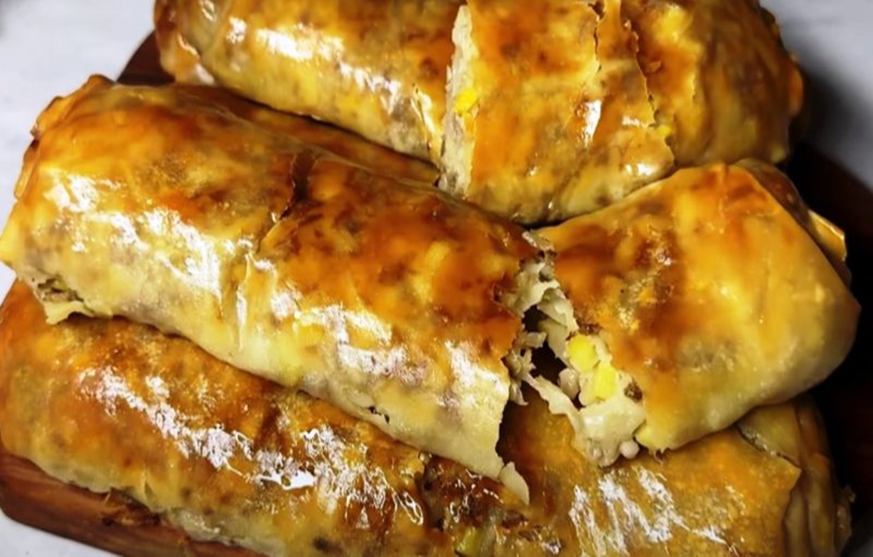 Plăcintele crocante cu carne. Recunoașterea generală a acestui fel de mâncare se datorează accesibilității sale în preparare Plăcintele crocante cu carne. Recunoașterea generală a acestui fel de mâncare se datorează accesibilității sale în preparare