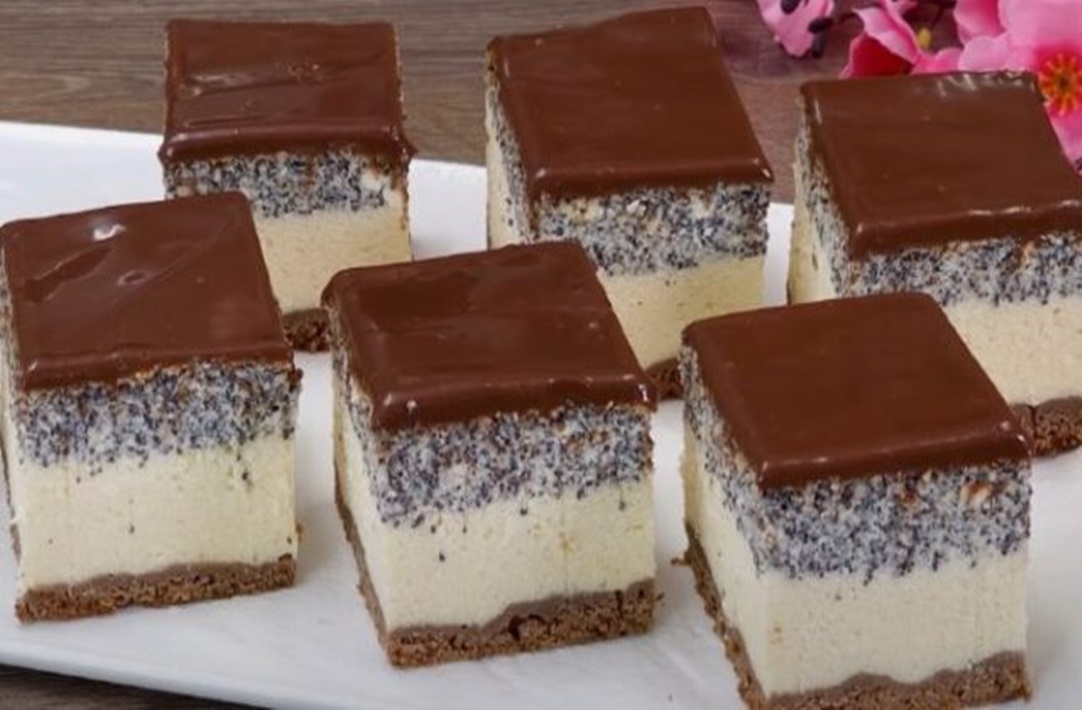 Cheesecake cu mac și ciocolată: un desert cu trei straturi pe care îl vei adora. Această prăjitură este combinația perfectă a tuturor celor trei arome într-un desert delicios