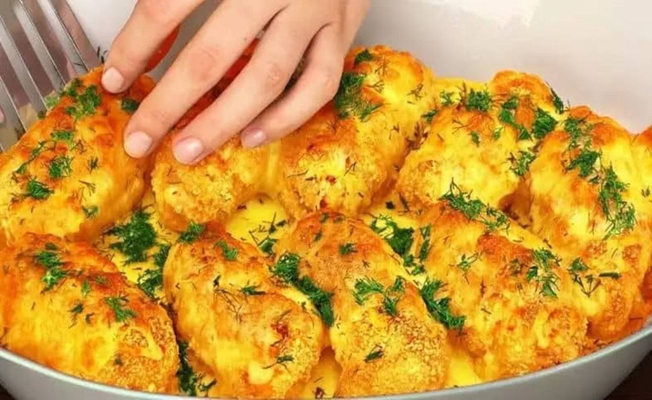 Am făcut rulouri de pui foarte fragede folosind rețeta mea și toată lumea a fost încântată de gust! O să vă placă această rețetă simplă! Am făcut rulouri de pui foarte fragede folosind rețeta mea și toată lumea a fost încântată de gust! O să vă placă această rețetă simplă!