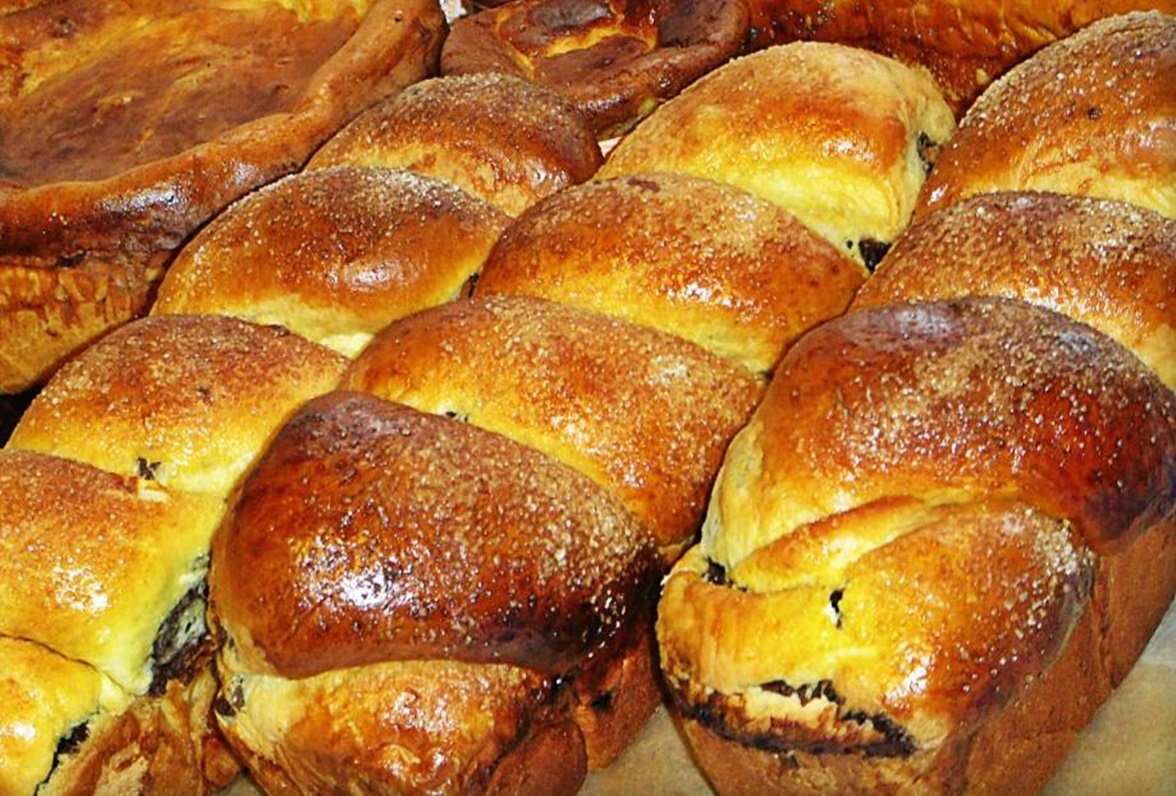 Rețetă originala pentru cozonac pufos fără frământare Rețetă originala pentru cozonac pufos fără frământare