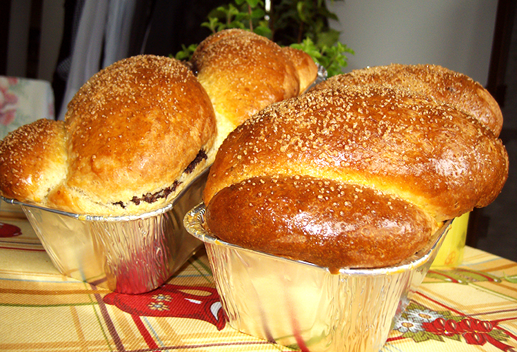 Rețetă de Cozonac pufos de la bunica, pentru a readuce la viață atmosfera sărbătorilor de altădată Rețetă de Cozonac pufos de la bunica, pentru a readuce la viață atmosfera sărbătorilor de altădată