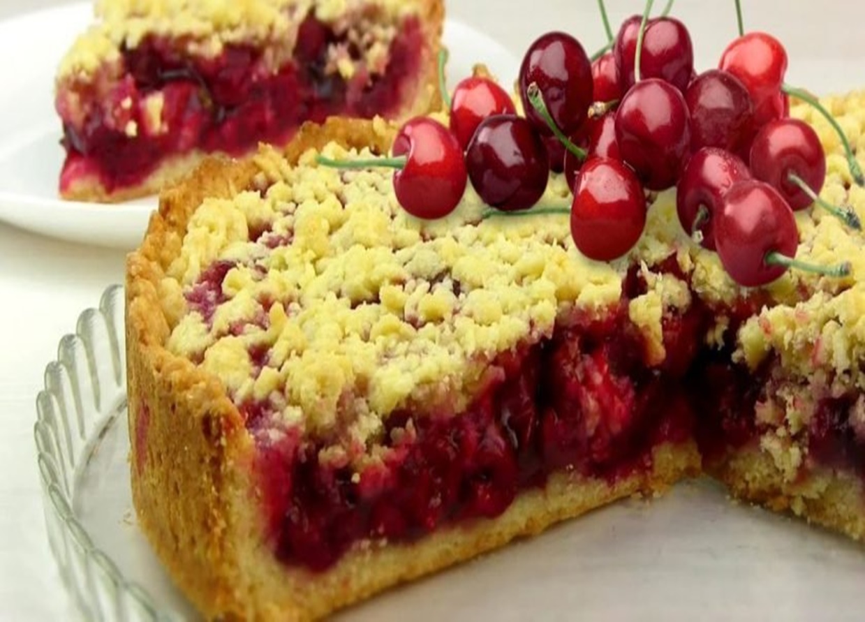 Placinta deliciosa cu cirese – Aromata, gustoasa si usor de preparat